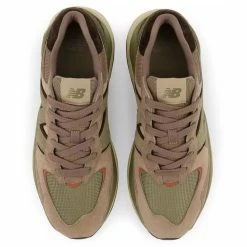 New Balance Women's 57/40 In Mushroom With Sweet Caramel 8 New Balance Women's 57/40 In Mushroom With Sweet Caramel -Shoe Shop m5740rsb 3 1100x