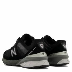 New Balance Women's Made In US 990v5 In Black With Silver -Shoe Shop w990bk5 3 1100x