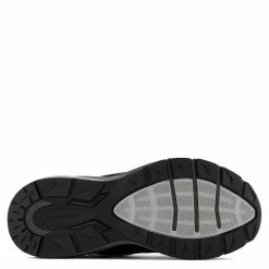 New Balance Women's Made In US 990v5 In Black With Silver -Shoe Shop w990bk5 4 1100x